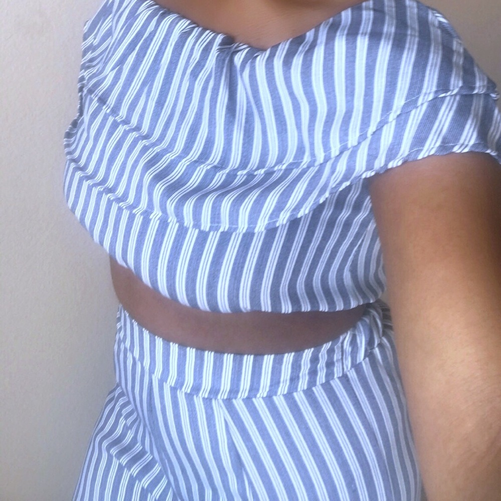 • two piece set •